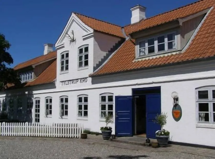 Tylstrup Kro og Motel - Image 1