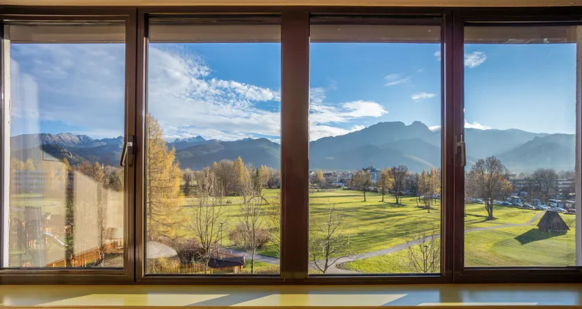 Hotel Helios nowy BASEN ! Zakopane, centrum - tylko 300m od Krupówek ! - Image 1