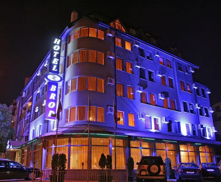Hotel Brod - Free Parking - Image 1