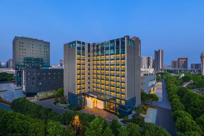Courtyard by Marriott Jiangyin - Image 1