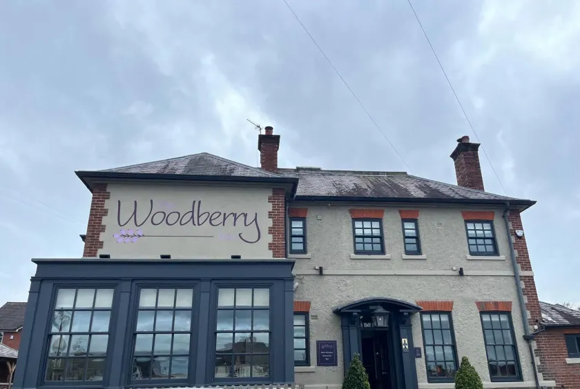 Woodberry Inn - Image 1