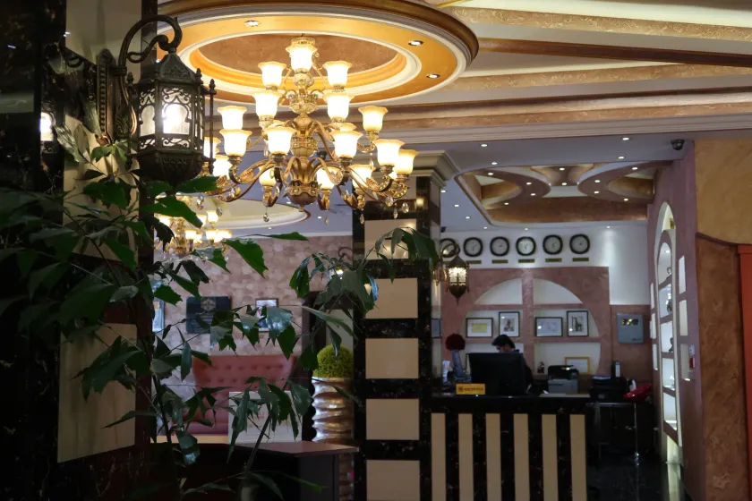 Boulevard Palace Hotel - Image 1