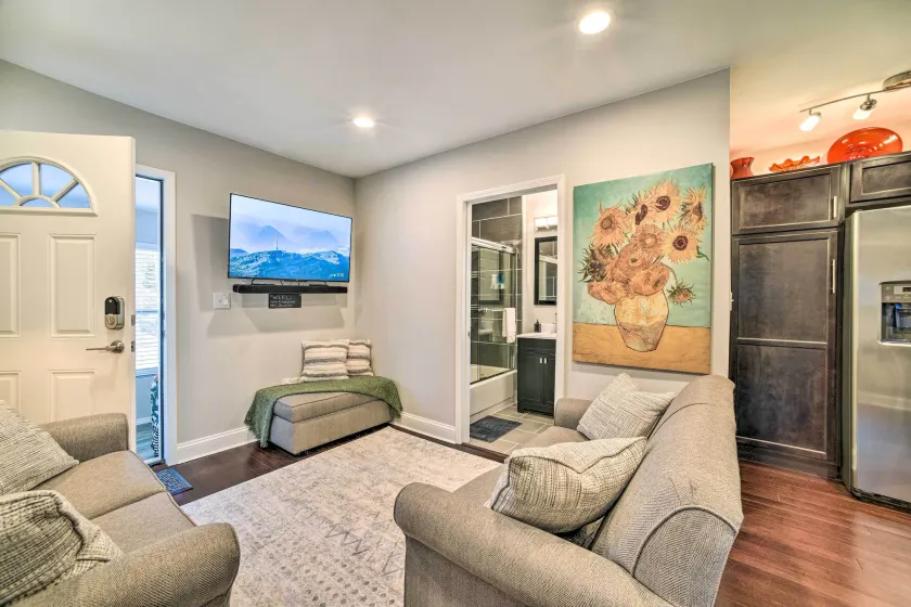 Lovely Dearborn Home w/ Gas Grill & Backyard! - Interior