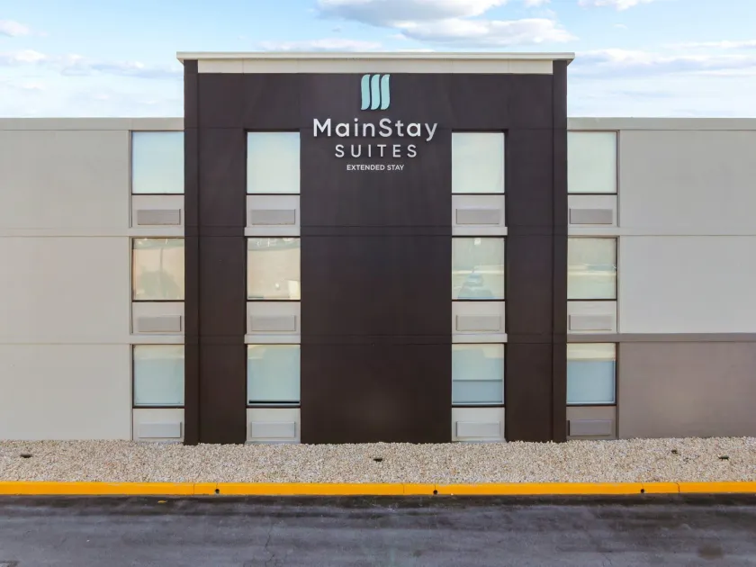 MainStay Suites Chambersburg - Image 1