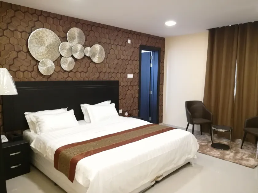 Tanuf Residency Hotel - Image 1