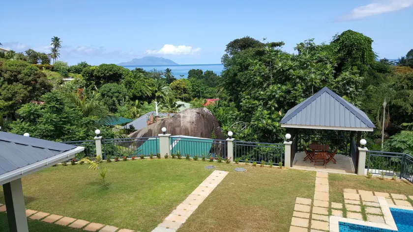 Bambous River Lodge - Image 1