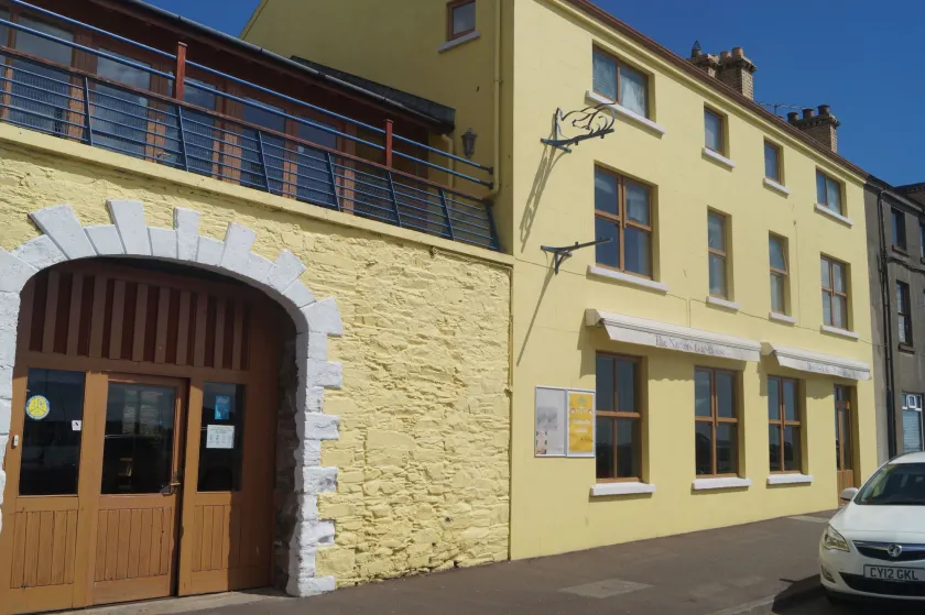 The Narrows Guesthouse - Image 1