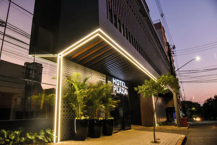 Hotel Plaza Cascavel - Image 1