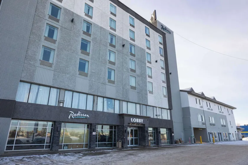 Radisson Hotel Fort St John - Image 1