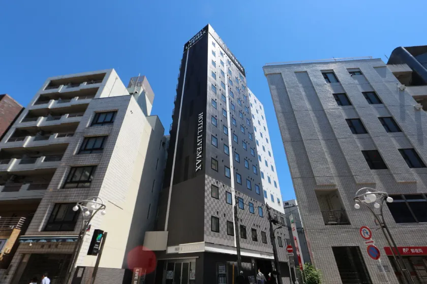 HOTEL LiVEMAX Takadanobaba Ekimae - Image 1