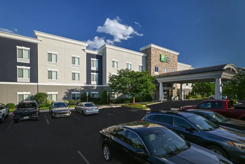 Holiday Inn Express Charlotte Southeast - Matthews by IHG - Image 1