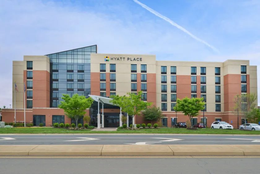 Hyatt Place Herndon Dulles Airport East - Image 1