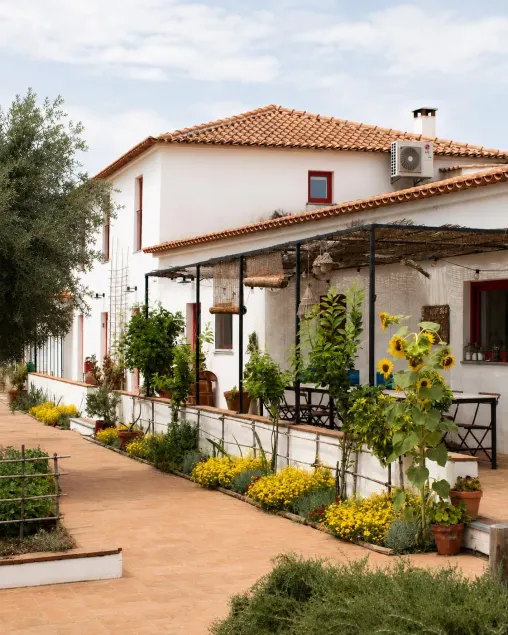 Viva! Farmhouse - Image 1