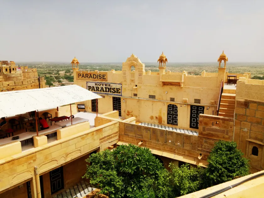 Hotel Paradise - Image 1