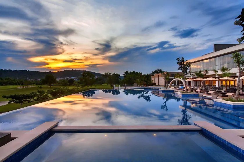 Radisson Golf & Convention Center Batam - Image 1