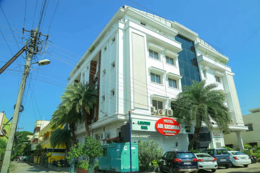 Hotel Abi Krishna - Image 1