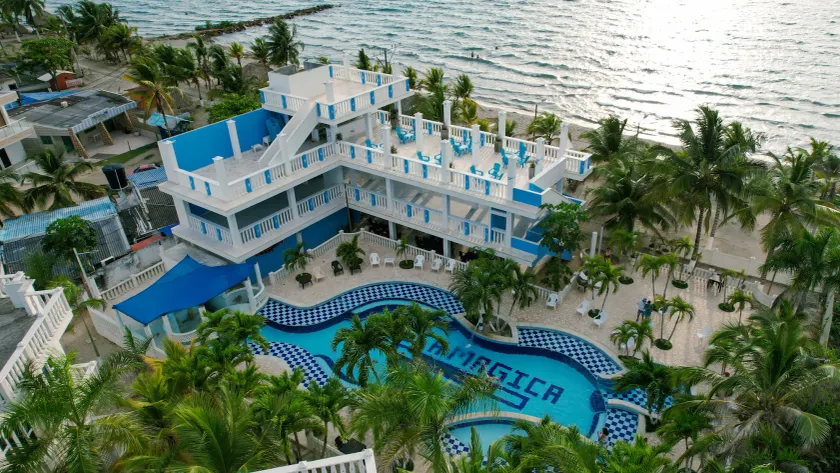Hotel Isla Mágica - Image 1