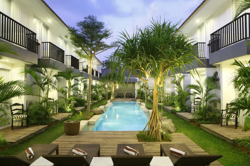 7 Bidadari Hotel Seminyak - Image 1