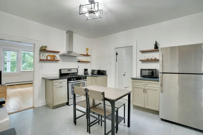 Modern Hastings-on-hudson Home Near River! - Image 1