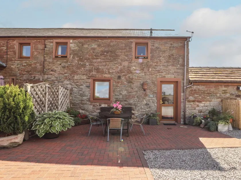 Piggery Cottage - Image 1