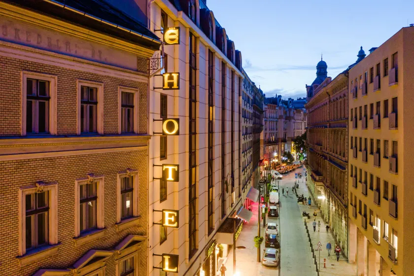 Danubius Hotel Erzsébet City Center - Image 1
