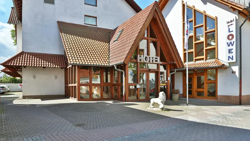 Hotel Zum Löwen - Image 1