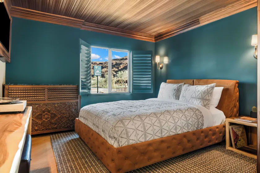 Wolfe's Hotel Moab - Image 1