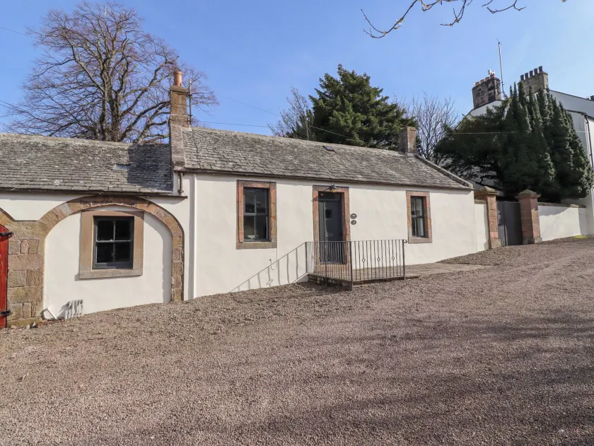 Manor Cottage - Image 1