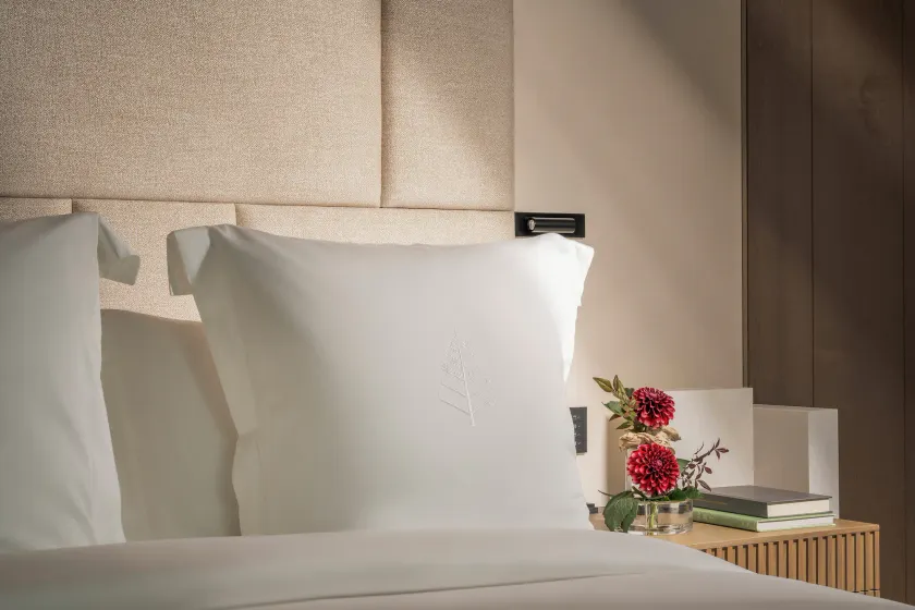 Four Seasons Hotel Osaka - Image 1