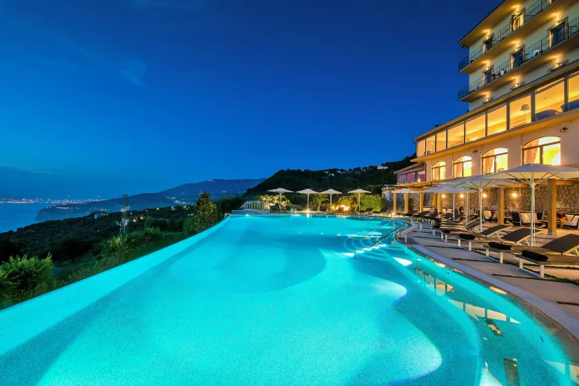 Grand Hotel Due Golfi - Image 1