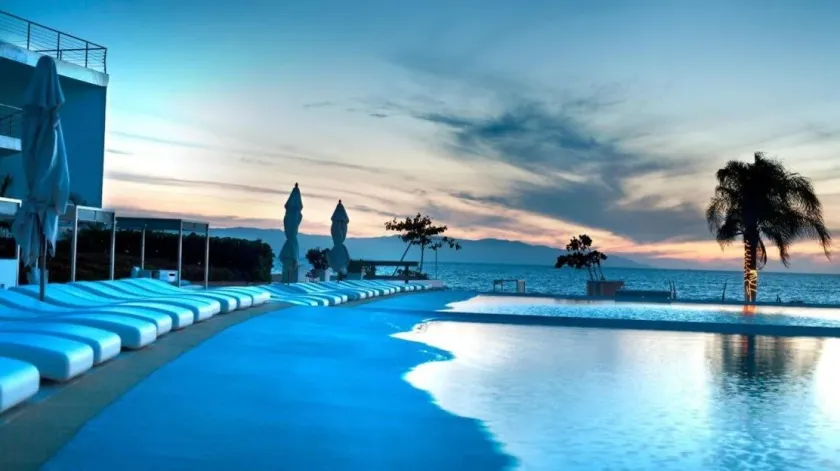 AMAZING BEACH FRONT - ACQUA NUEVO VALLARTA - MX - Image 1
