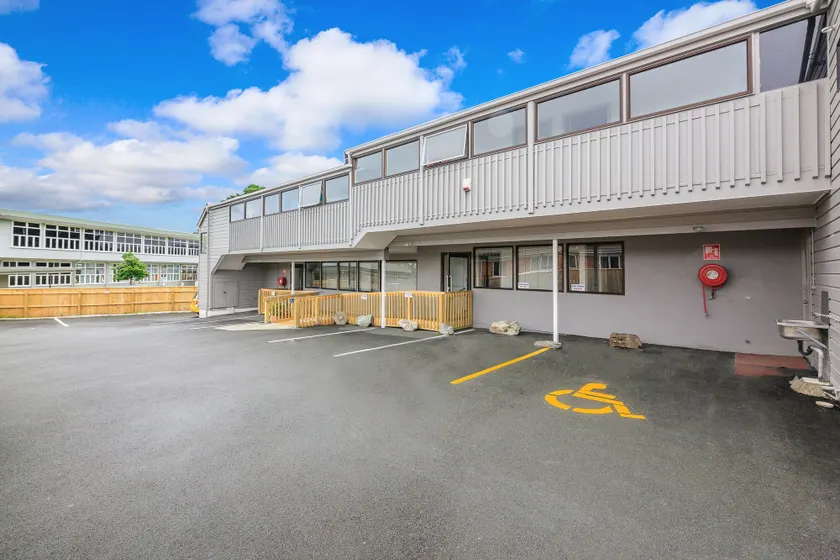 Greenlane Motel - Image 1