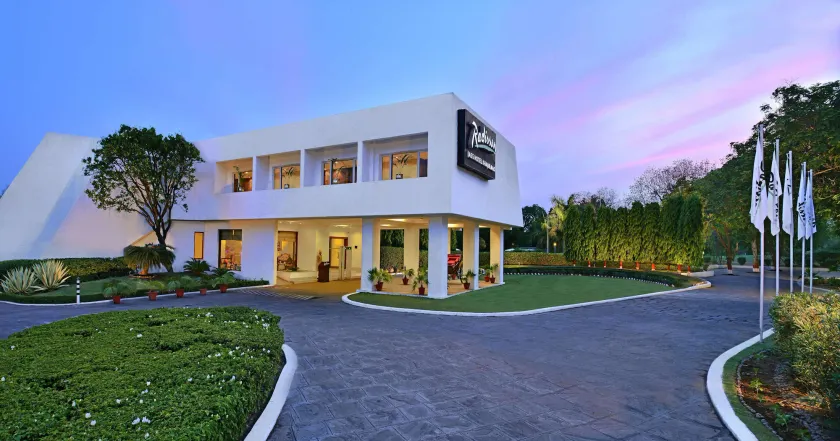 Radisson Jass Hotel, Khajuraho - Image 1