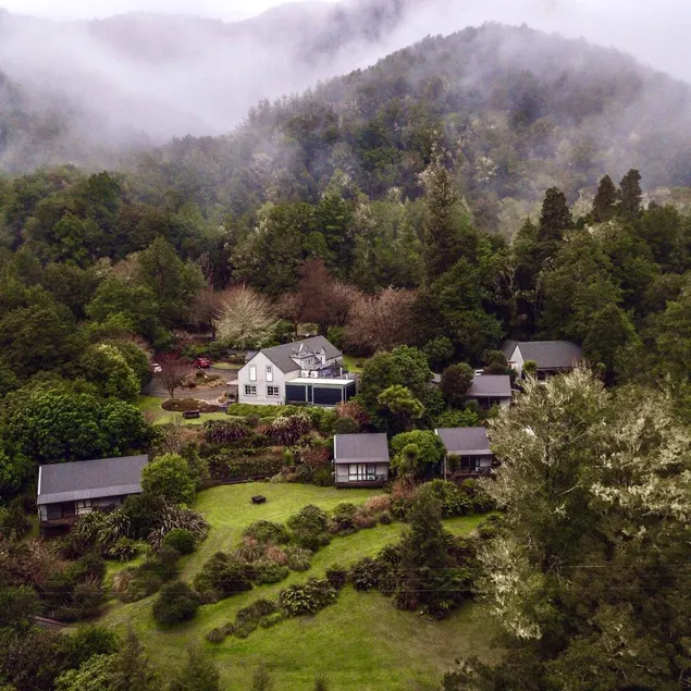 Maruia River Retreat - Image 1
