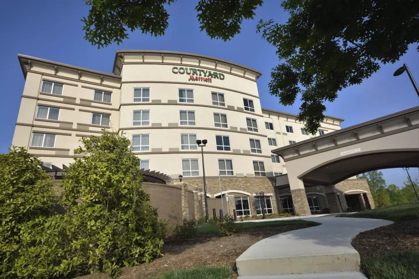 Courtyard by Marriott Asheville Airport - Image 1