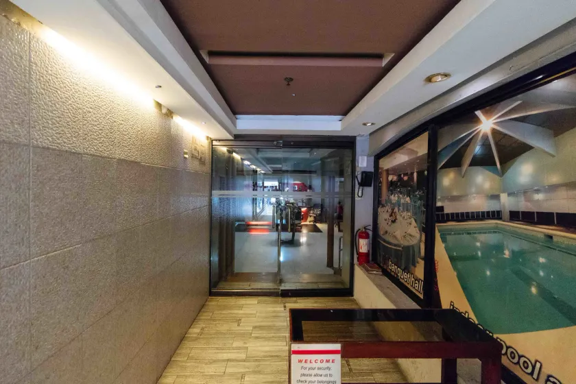 RedDoorz at Timog Avenue Quezon City - Hall