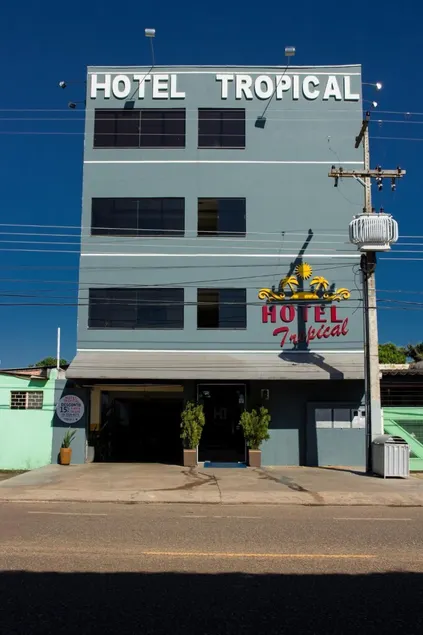 Hotel Tropical - Image 1