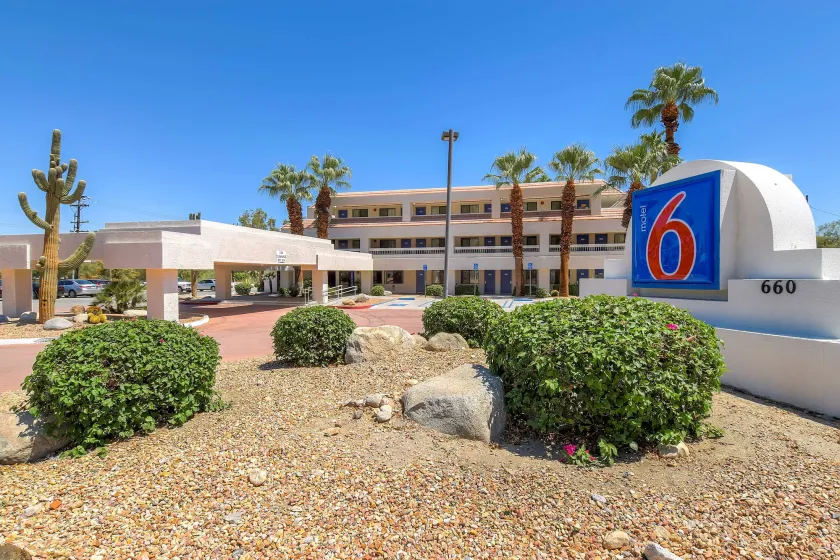 Motel 6-Palm Springs, CA - Downtown - Image 1