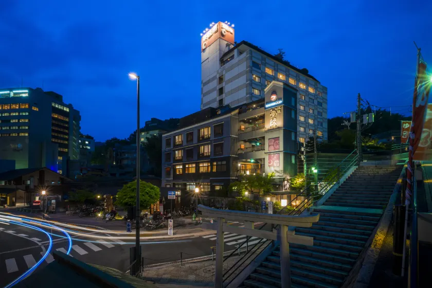 CHAHARU Hanare Dogo Yumekura - Image 1