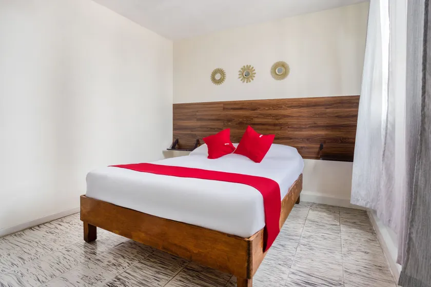 Hotel Suites Puebla - Image 1