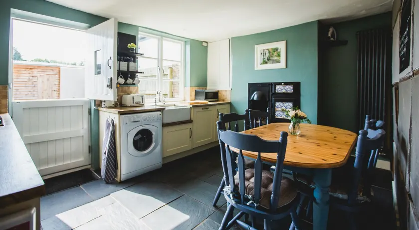 No.8 Accommodation - Image 1