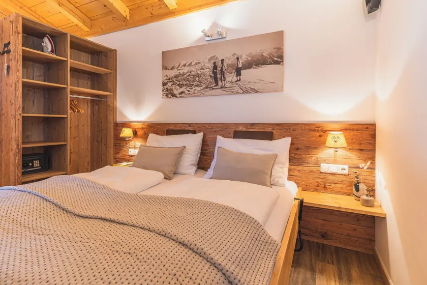 Dorfchalets & Apartments - in Kaprun centre including FREE entry Tauern Spa and Summer Card - Image 1