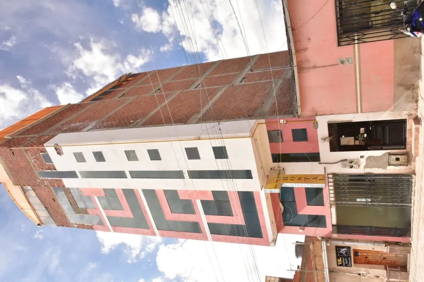 Hostal Sin fronteras - Image 1