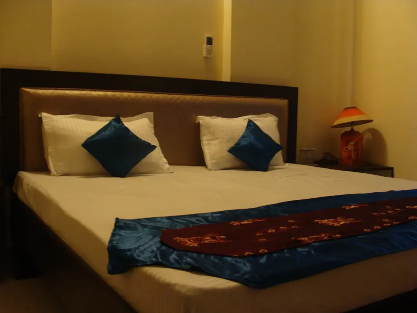 Hotel Abhinandan grand - Image 1