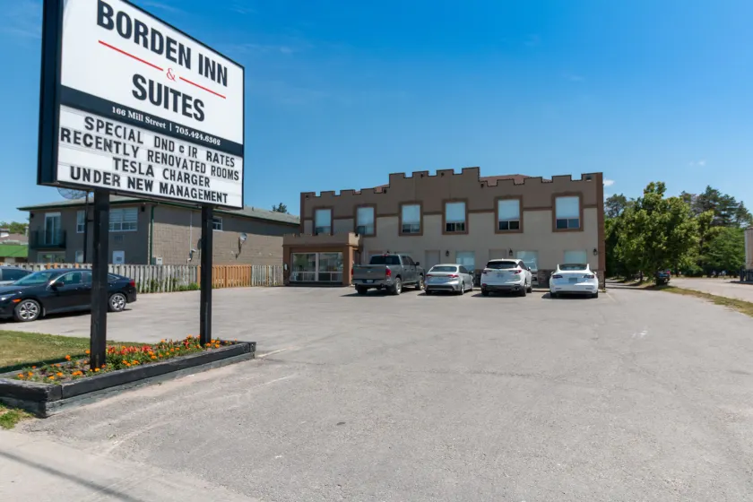 Borden Inn and Suites - Image 1