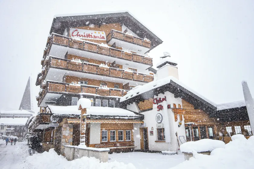 Hotel Christiania Saas-Fee - Image 1