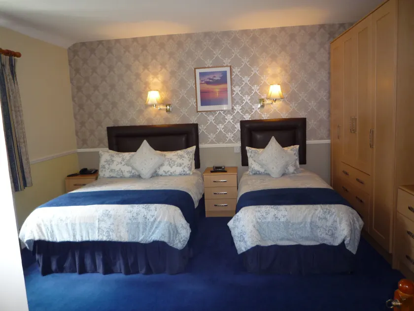 Avlon House Bed and Breakfast - Image 1