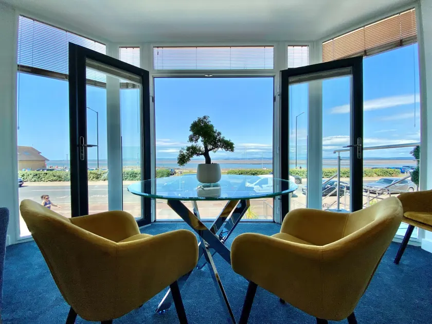 Eden Escapes Serviced Apartments - Image 1