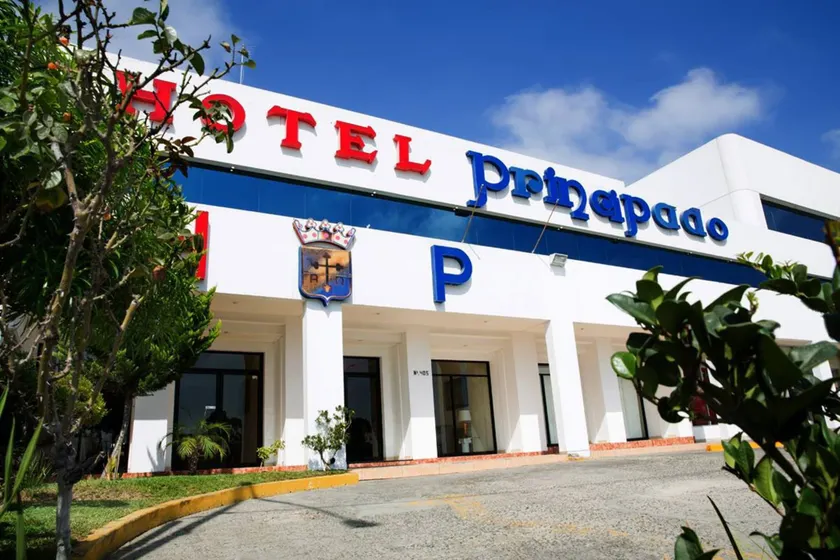 Hotel Principado Tijuana Aeropuerto - Image 1
