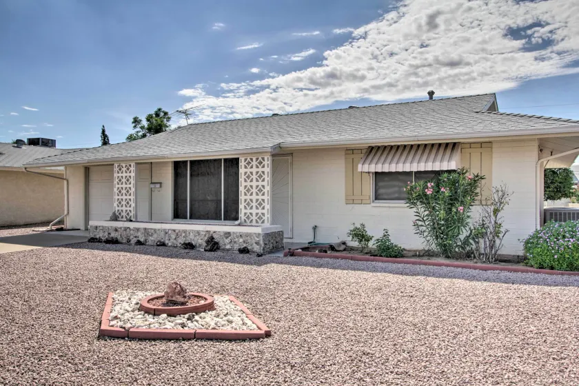 Golf Course & Pool Access: Quaint Sun City Home - Image 1